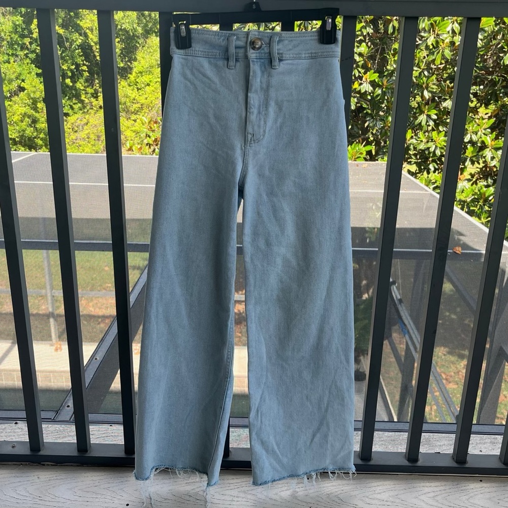 Stradivarius Light Blue Wide-Leg Women's Jeans